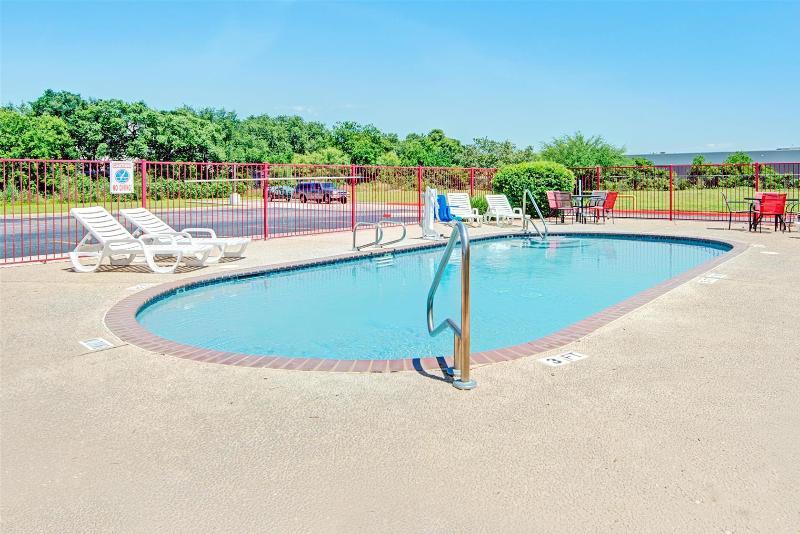 Quality Inn & Suites I-10 Near Fiesta Texas San Antonio Exterior foto